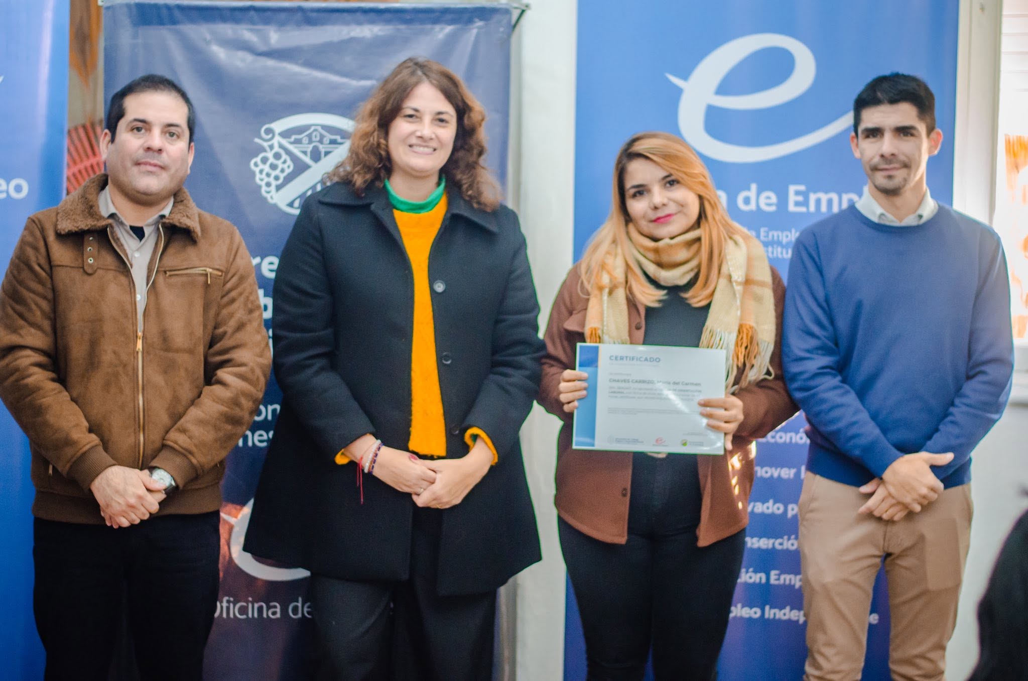 CAUCETE: ENTREGA DE CERTIFICADOS EN EL TALLER DE ORIENTACIÓN LABORAL PARA VECINOS